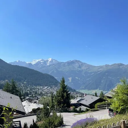 Superbe Avec Vue Et Parking Gratuit *